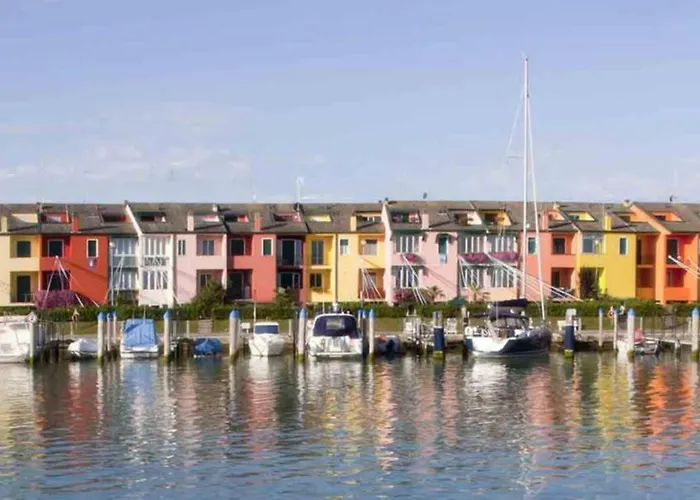 Flat With Shared Pool-beahost Porto Santa Margherita di Caorle